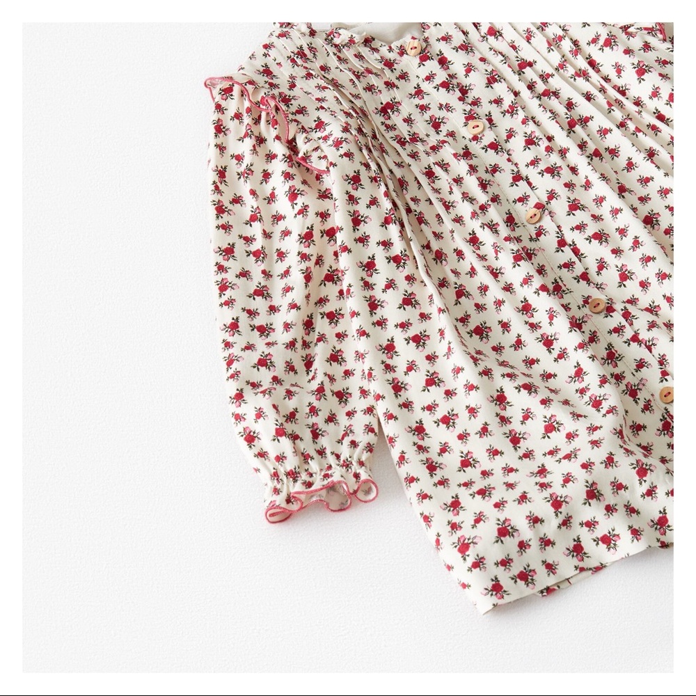 zara girl’s rose print smocked dress with buttons